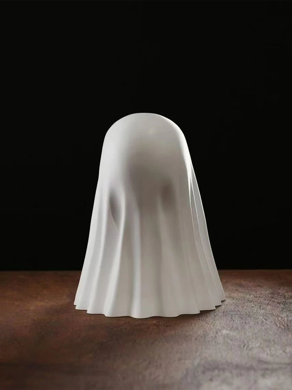 Cheeky Ghost Statue, 7.5 cm