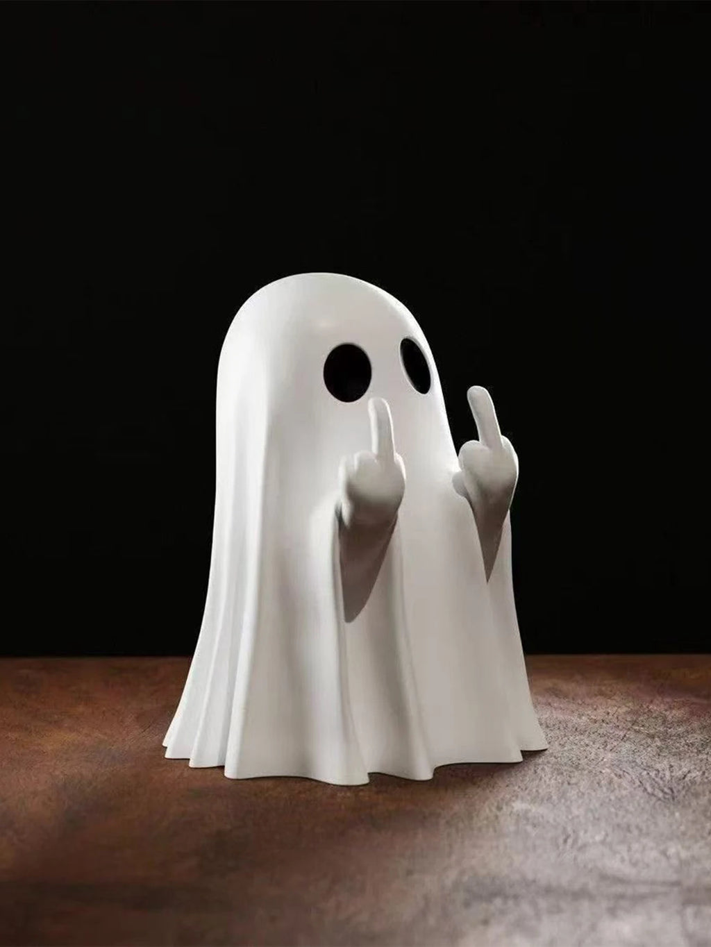 Cheeky Ghost Statue, 7.5 cm